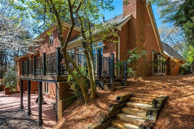 910 Curlew Court, Sandy Springs, GA 30327