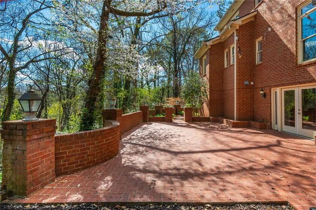 910 Curlew Court, Sandy Springs, GA 30327