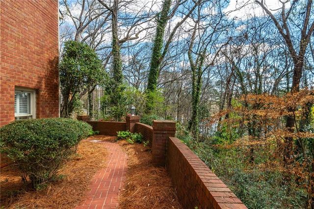 910 Curlew Court, Sandy Springs, GA 30327