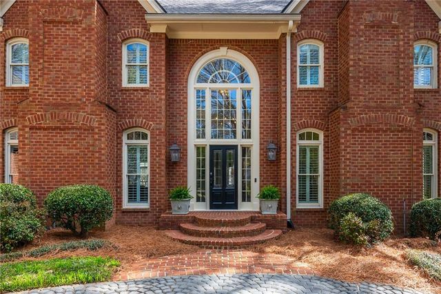 910 Curlew Court, Sandy Springs, GA 30327