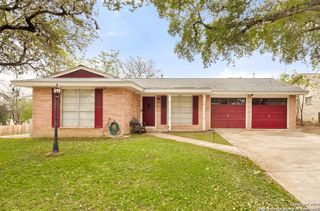 6842 N FOREST CREST ST, San Antonio, TX 78240