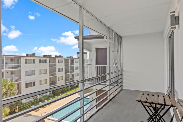 4500 N FLAGLER Drive D24, West Palm Beach, FL 33407