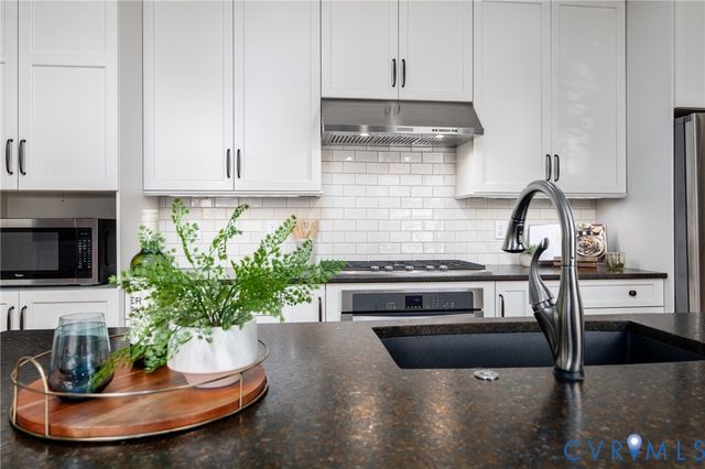 2601 E Grace, Richmond, VA 23223
