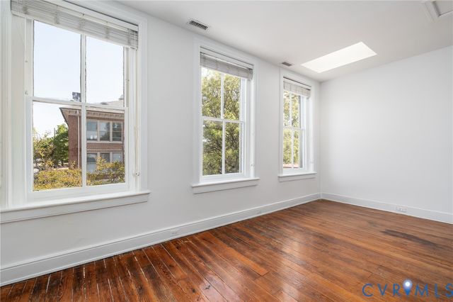 2601 E Grace, Richmond, VA 23223