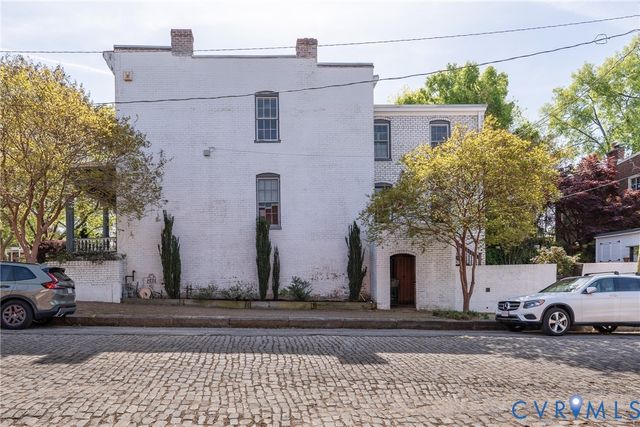 2601 E Grace, Richmond, VA 23223