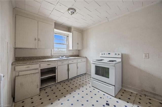 1005 True Lane, High Point, NC 27260