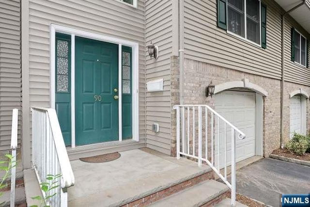 90 Elm Street, Allendale, NJ 07401