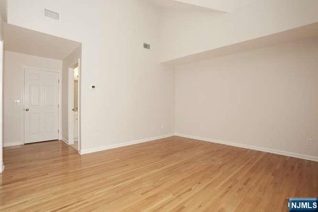 90 Elm Street, Allendale, NJ 07401
