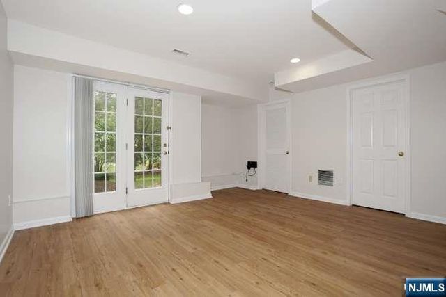 90 Elm Street, Allendale, NJ 07401