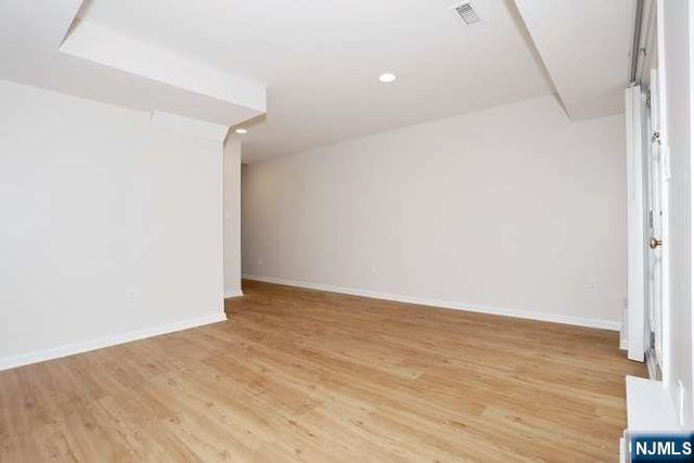 90 Elm Street, Allendale, NJ 07401