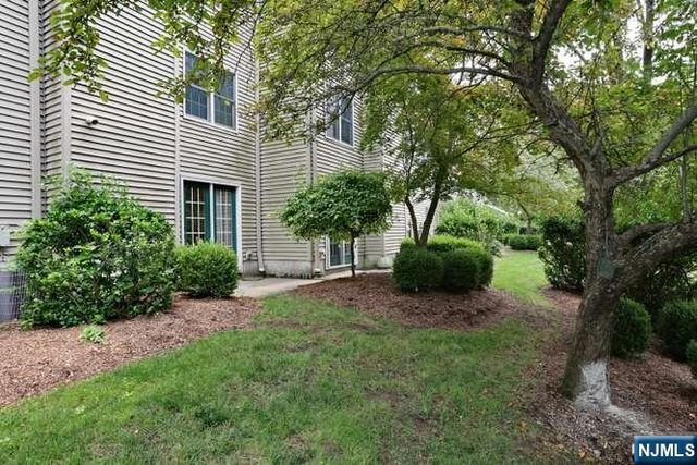 90 Elm Street, Allendale, NJ 07401