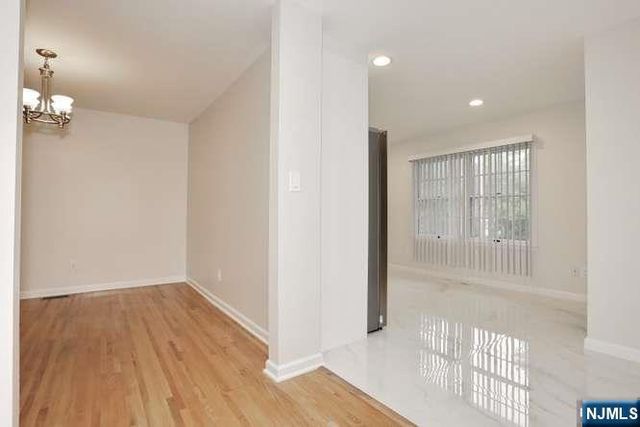 90 Elm Street, Allendale, NJ 07401