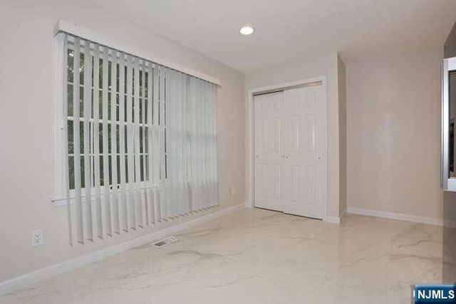 90 Elm Street, Allendale, NJ 07401