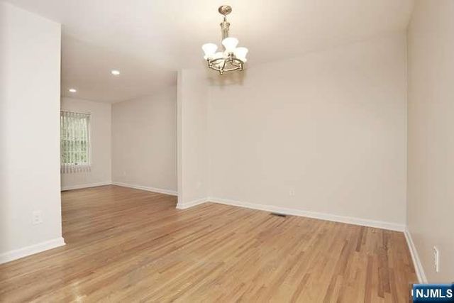 90 Elm Street, Allendale, NJ 07401