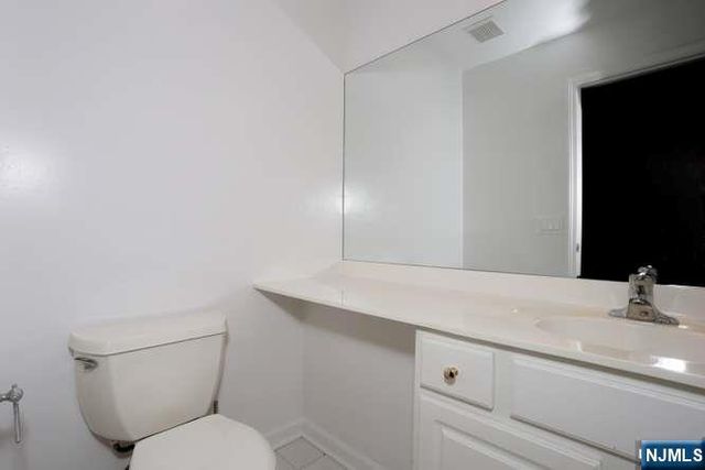 90 Elm Street, Allendale, NJ 07401