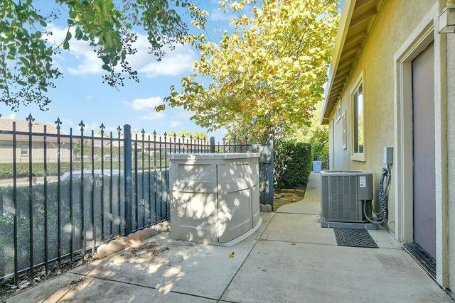 1215 Alderman Ln, Brentwood, CA 94513