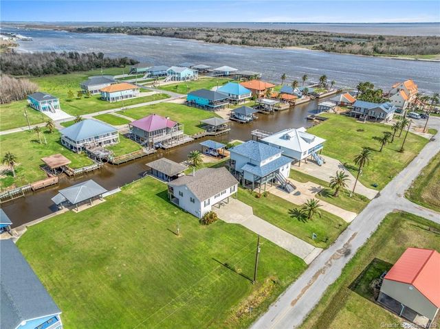 126 Riverside Drive, Hackberry, LA 70645