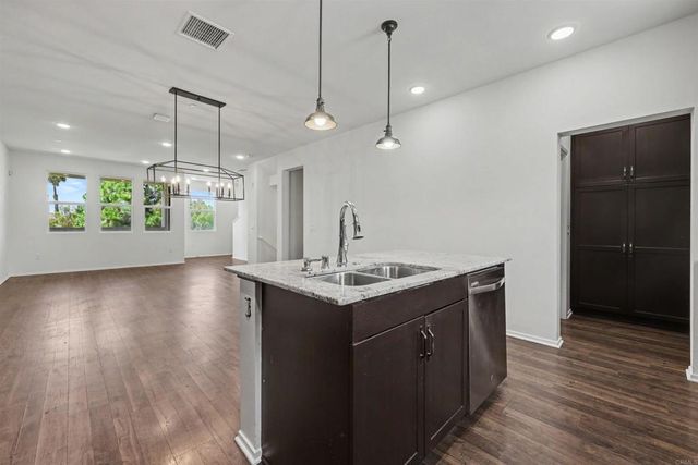 1320 Calle sandcliff 42, San Diego, CA 92154