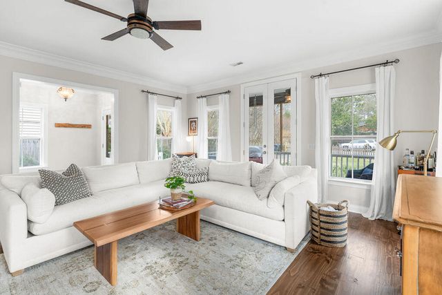 612 W 3rd N Street, Summerville, SC 29483