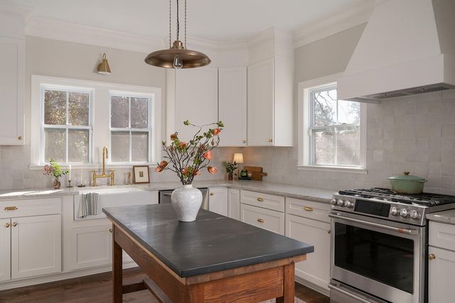 612 W 3rd N Street, Summerville, SC 29483