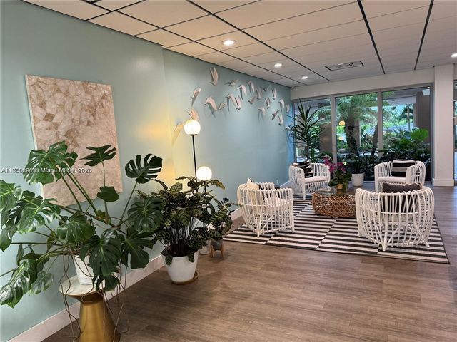 880 NE 69th St 12R, Miami, FL 33138