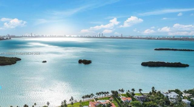 880 NE 69th St 12R, Miami, FL 33138