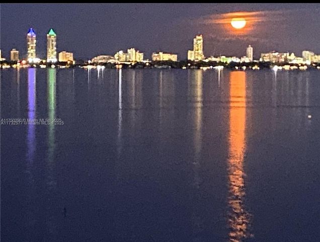 880 NE 69th St 12R, Miami, FL 33138