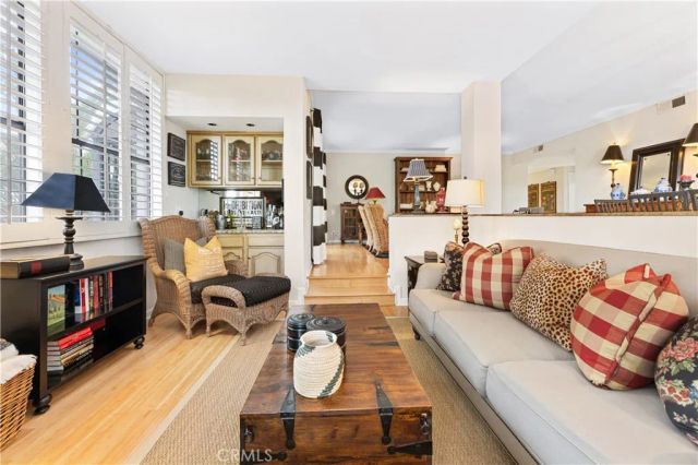 1 Sea Cove Lane, Newport Beach, CA 92660
