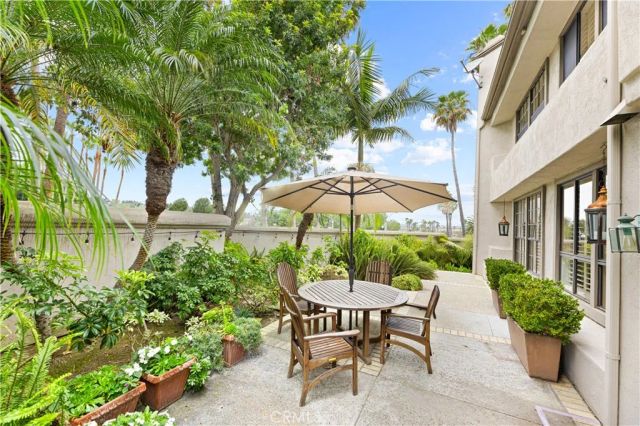 1 Sea Cove Lane, Newport Beach, CA 92660