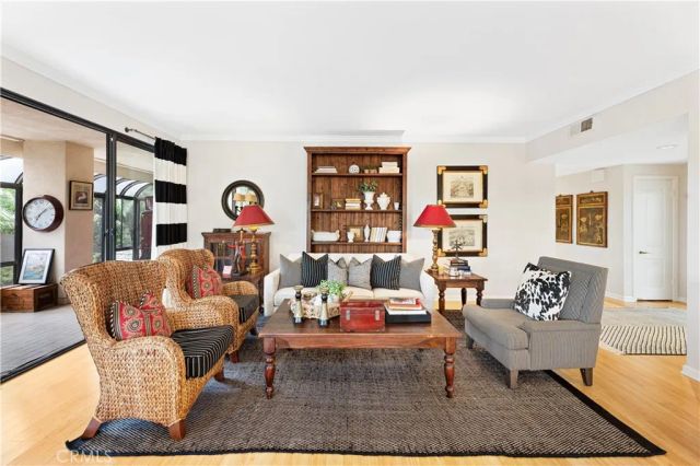 1 Sea Cove Lane, Newport Beach, CA 92660