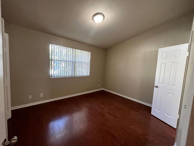 2589 NE 15th Street, Pompano Beach, FL 33062