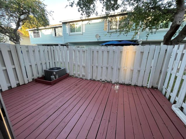2589 NE 15th Street, Pompano Beach, FL 33062