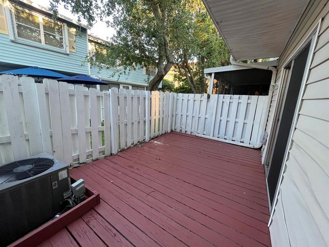 2589 NE 15th Street, Pompano Beach, FL 33062