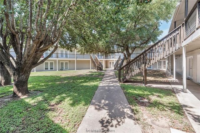 3900 Old College Road 15, Bryan, TX 77801