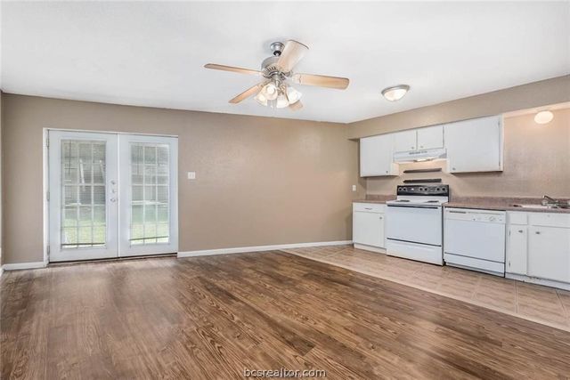 3900 Old College Road 15, Bryan, TX 77801