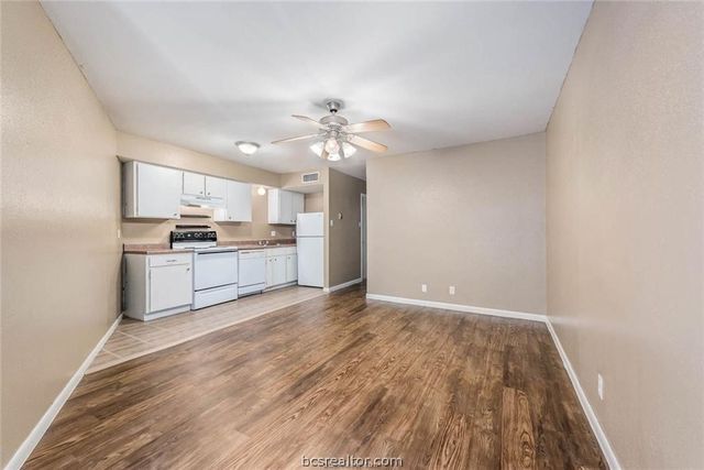 3900 Old College Road 15, Bryan, TX 77801