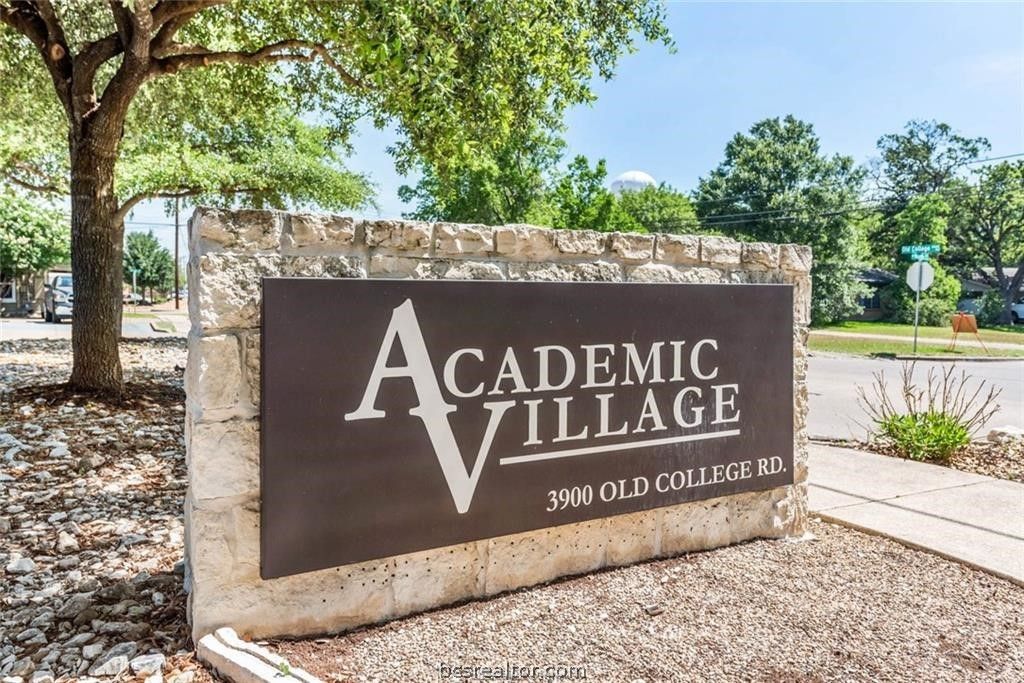 3900 Old College Road 15, Bryan, TX 77801