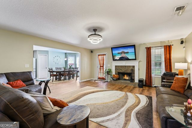 2802 Village Park Drive E, Ellenwood, GA 30294