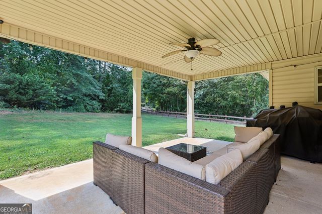 2802 Village Park Drive E, Ellenwood, GA 30294
