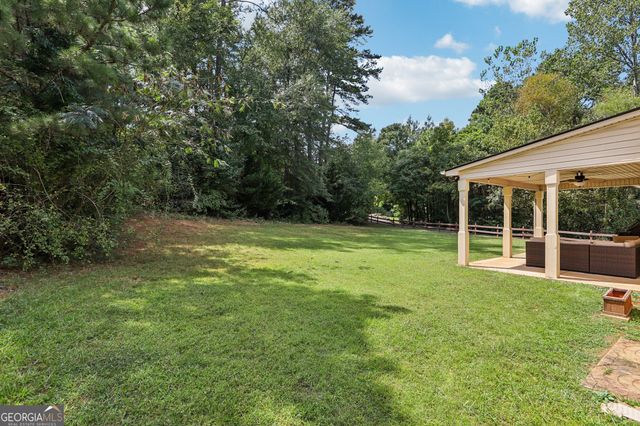 2802 Village Park Drive E, Ellenwood, GA 30294