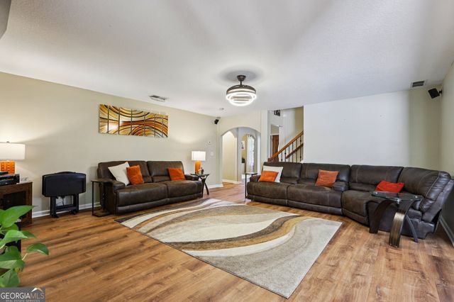 2802 Village Park Drive E, Ellenwood, GA 30294