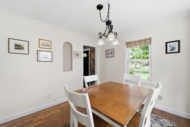 34 Harwich Road, West Springfield, MA 01089