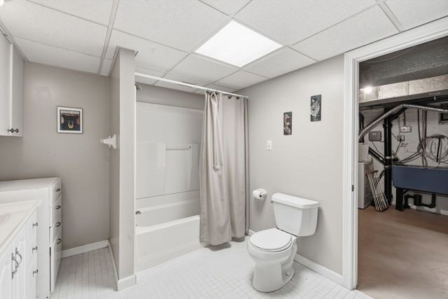 34 Harwich Road, West Springfield, MA 01089