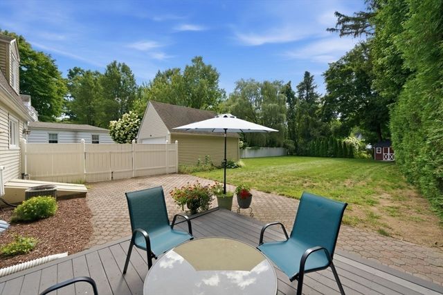 34 Harwich Road, West Springfield, MA 01089