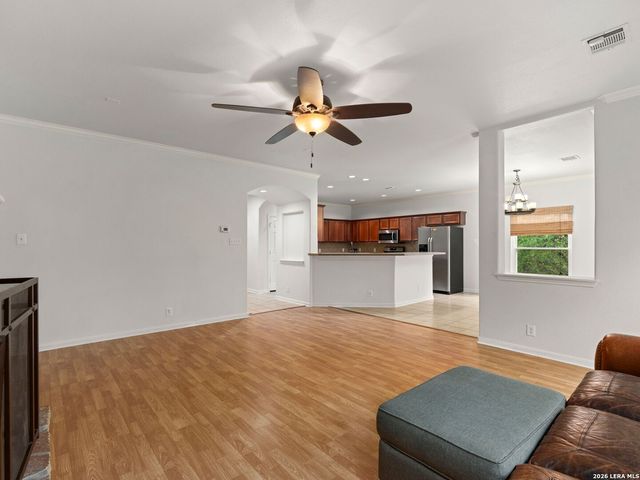 703 STABLE GLEN DR, San Antonio, TX 78245