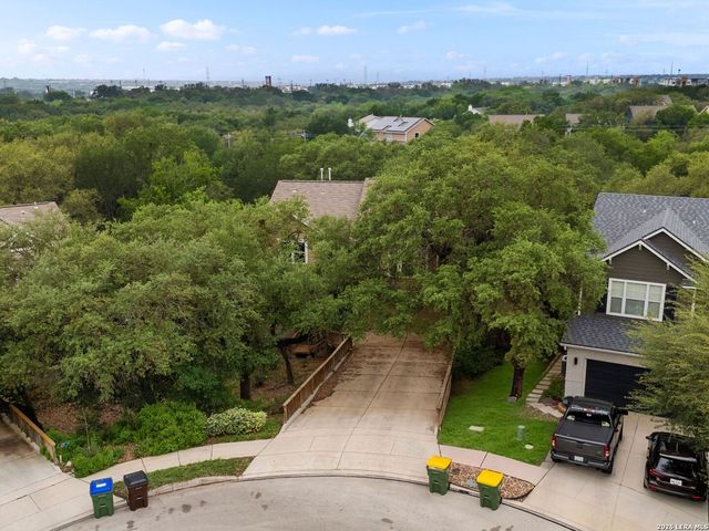703 STABLE GLEN DR, San Antonio, TX 78245