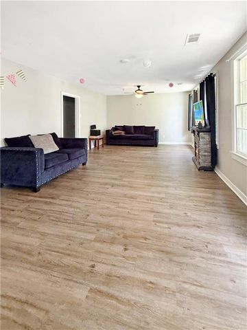 917 KINGS Road, Leesville, LA 71446