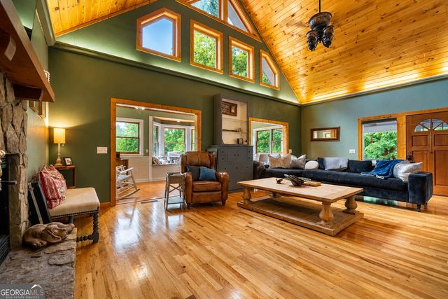 69 Greystone Drive, Cleveland, GA 30528