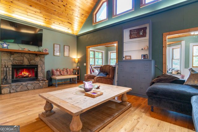 69 Greystone Drive, Cleveland, GA 30528