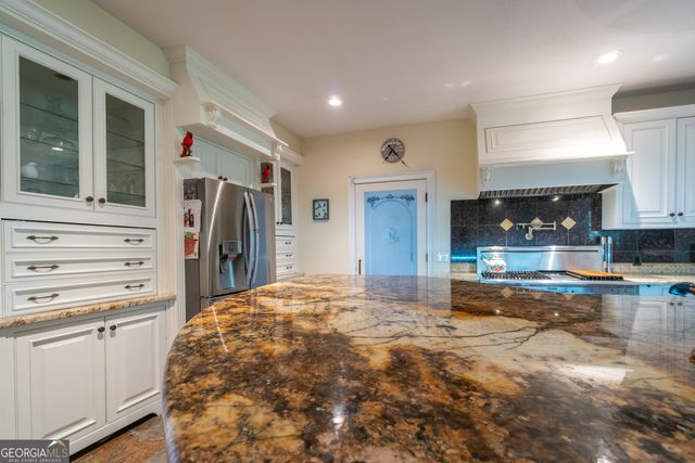 69 Greystone Drive, Cleveland, GA 30528